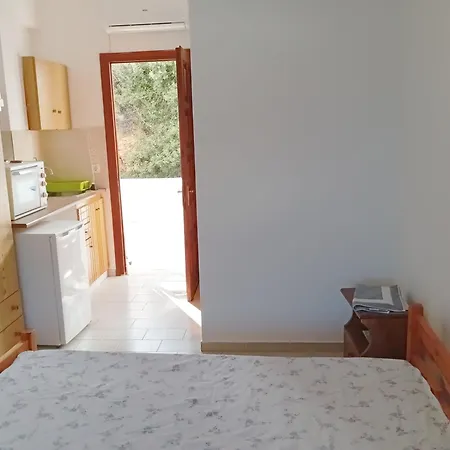 Athina Appartement *